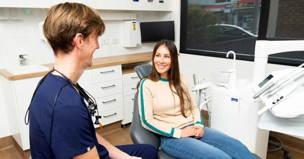 The Advantages of Implant-Supported Crowns and Bridges